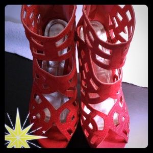 NWOT - Seductive Red Liliana Open-Toe Heel!!